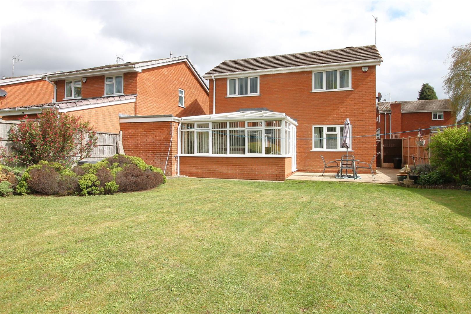 Curlew Close, Kidderminster